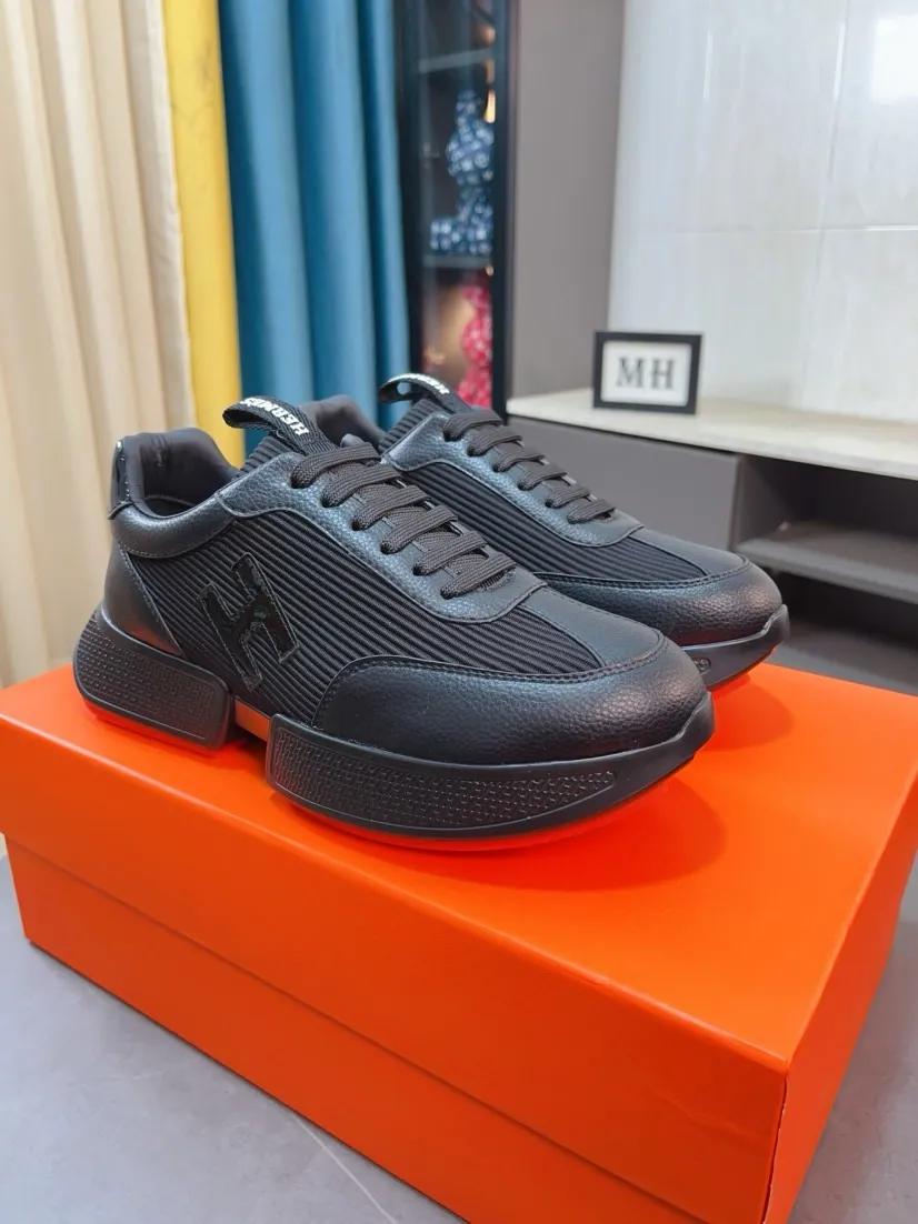 Men's shoes 💰460🌸🌸【HERMES】Hermès high-end quality original shoe upper: 🔝tumbled calfskin, suede calfskin, shoe body sewn H totem, outsole: ultra-light TPU foam·rubber; two-color molded outsole, ultra-high quality control·fine workmanship: highlighting (high-end·luxury·grade) 38-44 (45 can be customized)